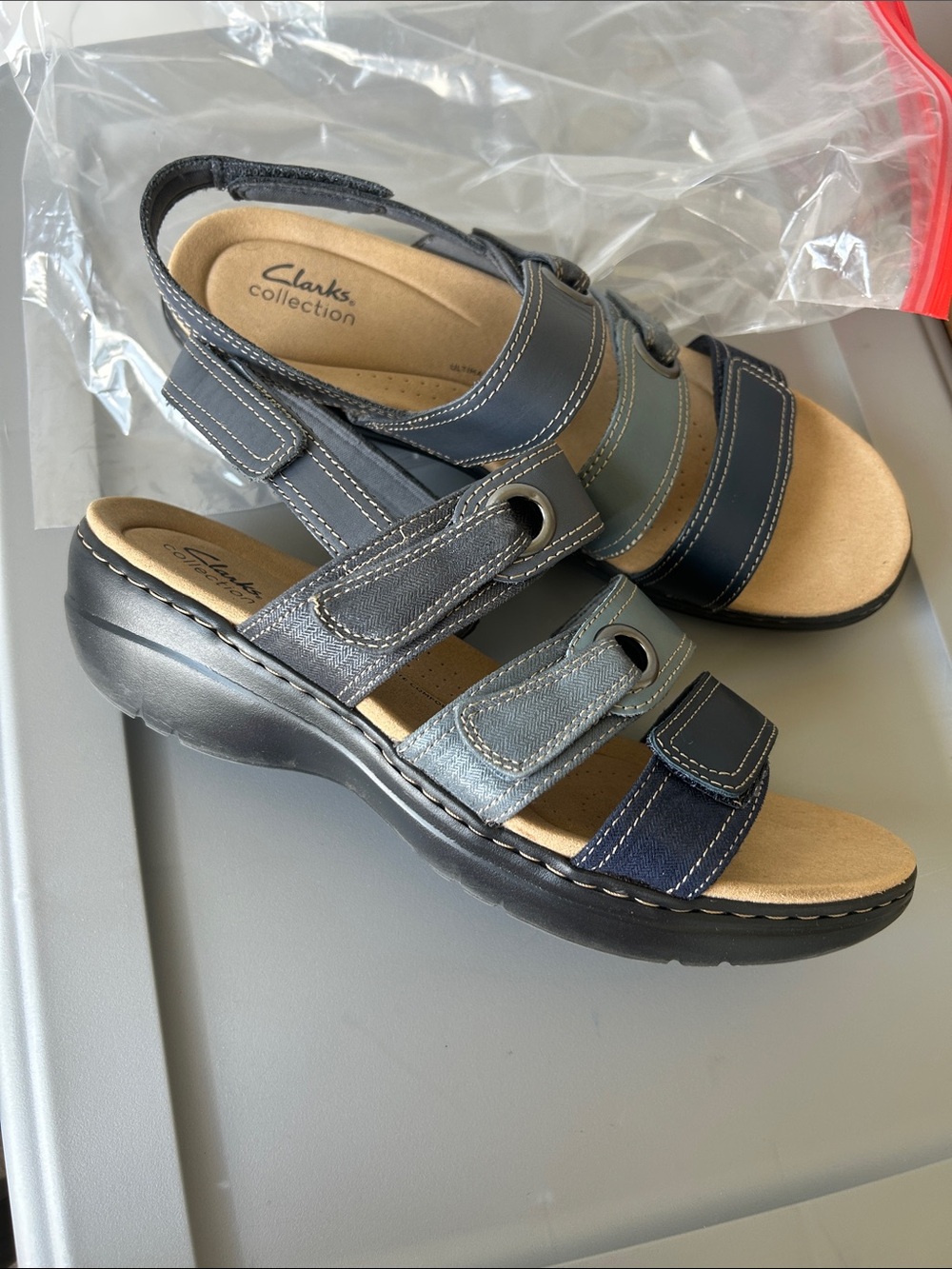 Women's Clarks Collection Blue multi color Adjustable Comfort Sandals. Size 12M